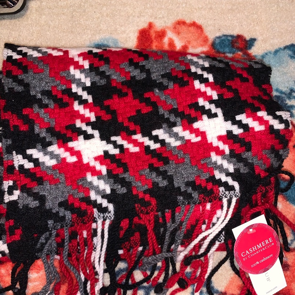 Cashmere scarf